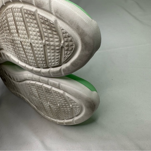 CROCS LiteRide Pacer Kids Mint Green Slip On Sneakers Shoes Youth j5 206011 EUC - Picture 7 of 9